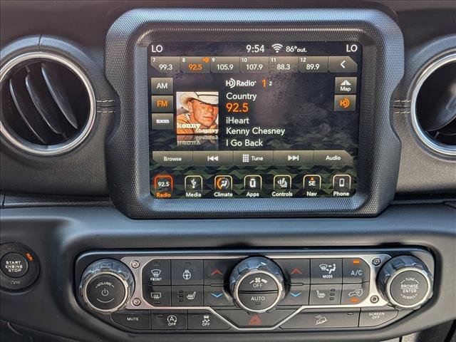 Used 2018 Jeep Wrangler Unlimited Sahara AWD/4WD image 14