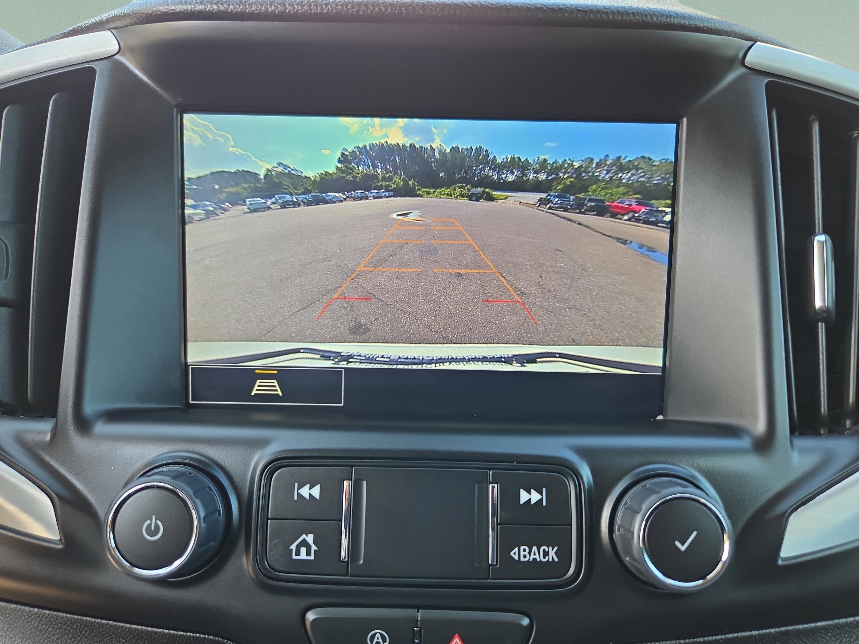 Used 2024 GMC Terrain SLT image 11