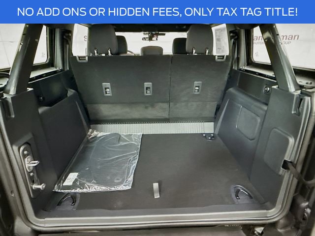 New 2025 Ford Bronco 4-Door image 24