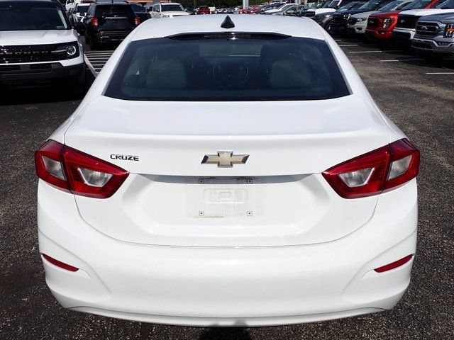 Used 2019 Chevrolet Cruze LS w/ LS Convenience Package FWD image 5