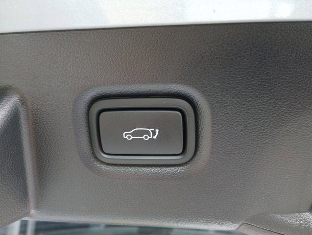 New 2023 Hyundai Ioniq 5 SEL image 18