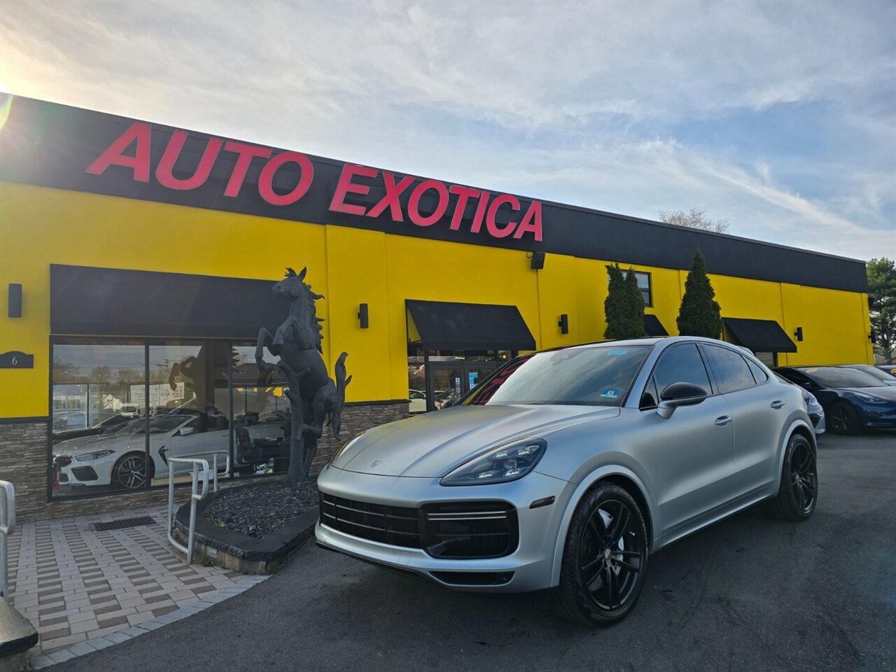 Used 2020 Porsche Cayenne Turbo AWD/4WD image 1