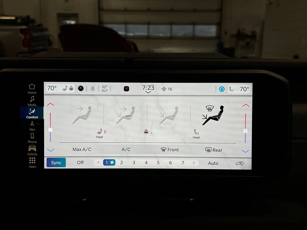 Used 2025 Jeep Wrangler Backcountry image 24