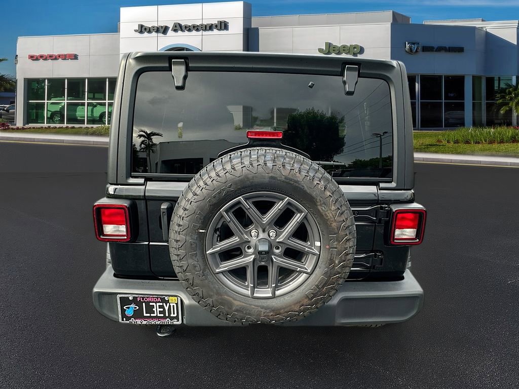Used 2024 Jeep Wrangler Unlimited Sport w/ Convenience Group image 7