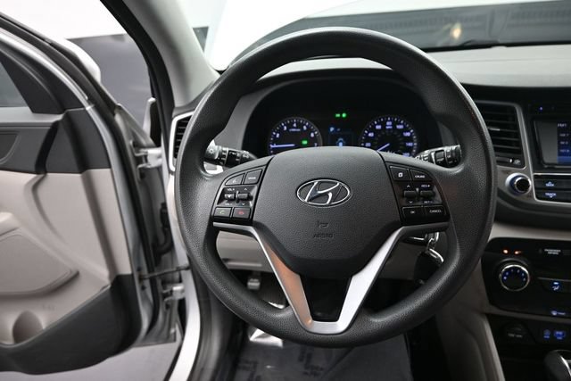 Used 2016 Hyundai Tucson SE w/ Option Group 02 AWD/4WD image 12