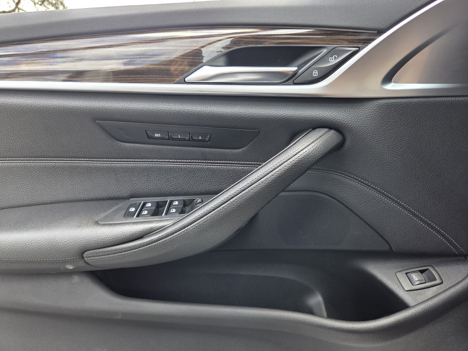Used 2019 BMW 540i w/ Premium Package RWD image 21