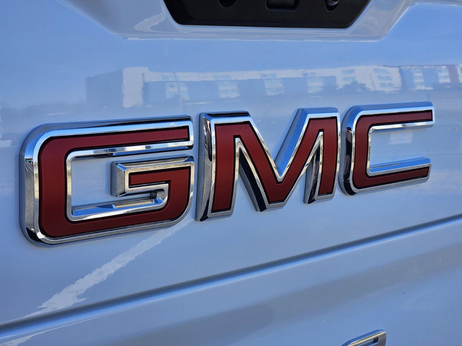 Used 2025 GMC Sierra 1500 SLT image 15