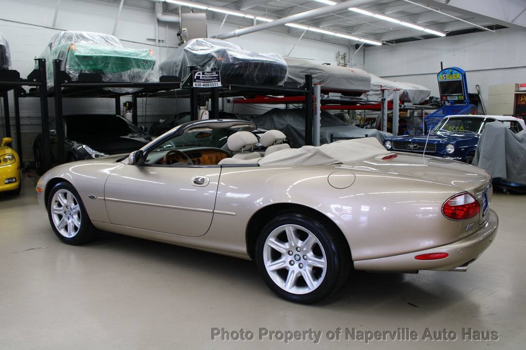 Used 2002 Jaguar XK8 Convertible RWD image 4