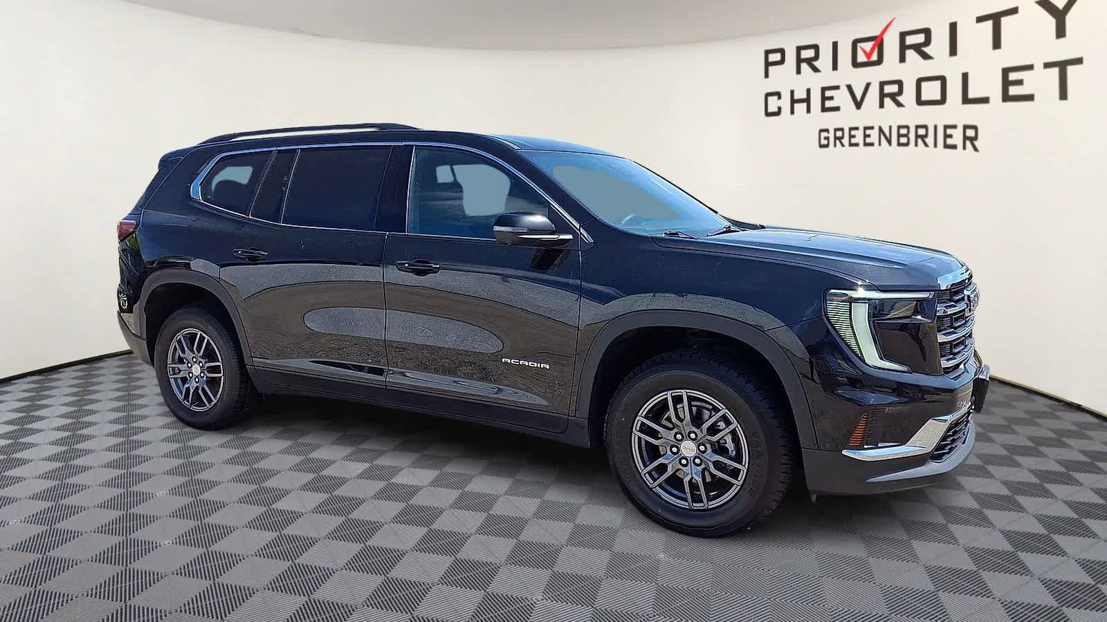 Certified 2025 GMC Acadia Elevation FWD image 2