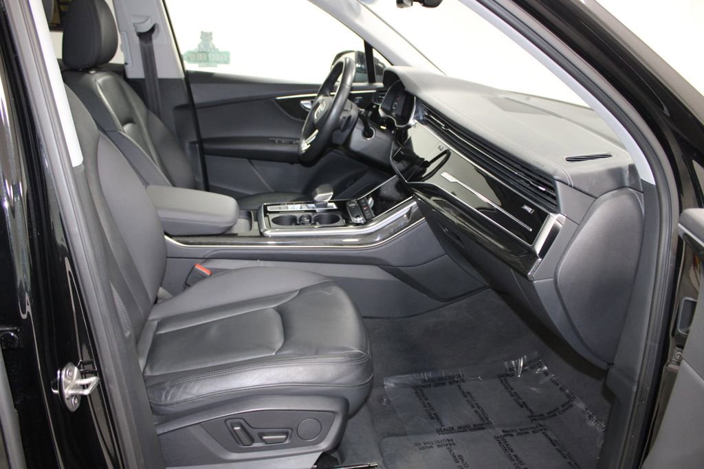 Used 2023 Audi Q7 3.0T Premium Plus image 29