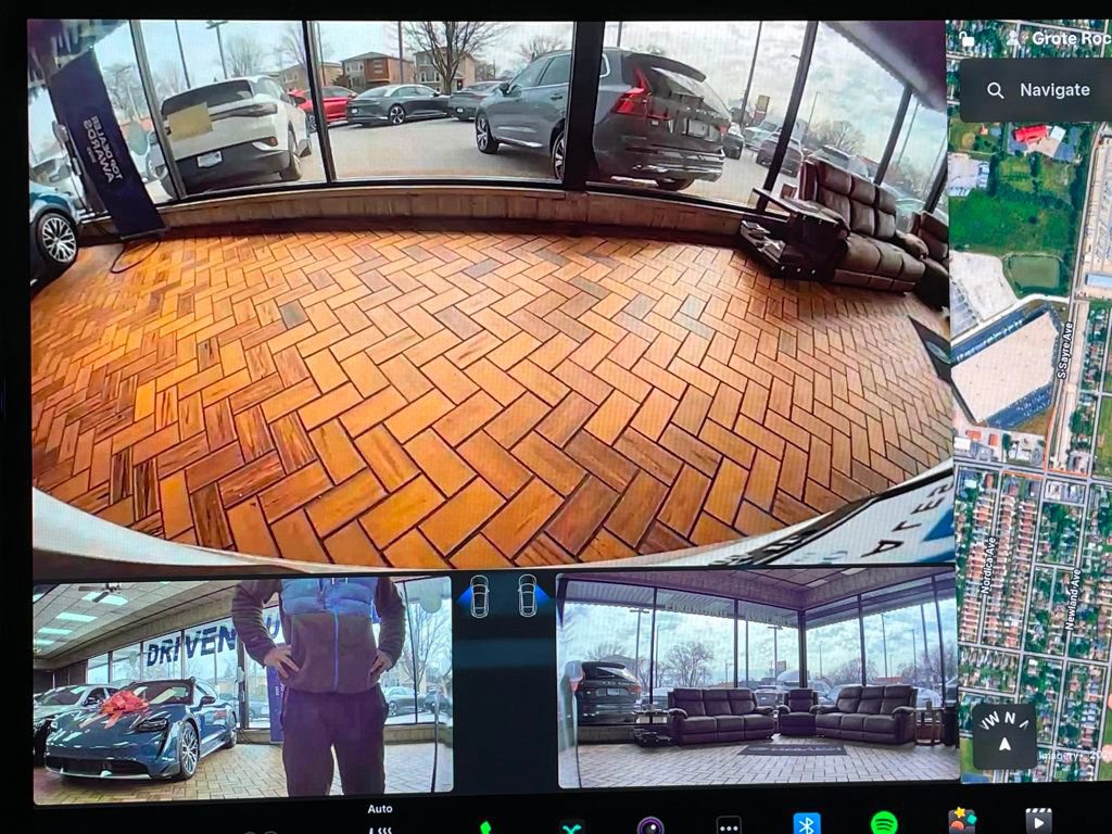 Used 2022 Tesla Model X Plaid image 33