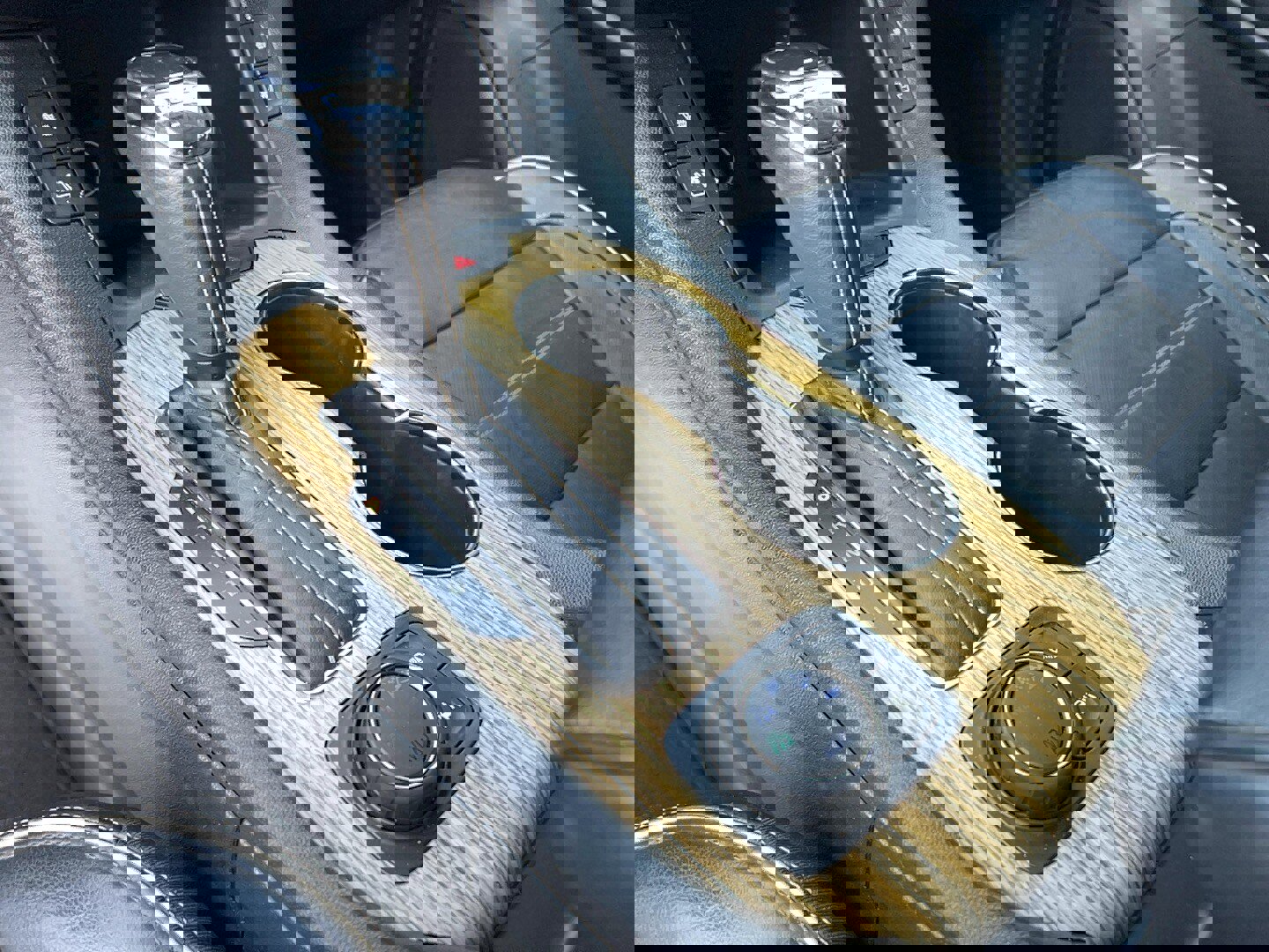 Used 2019 GMC Acadia Denali w/ Technology Package image 18