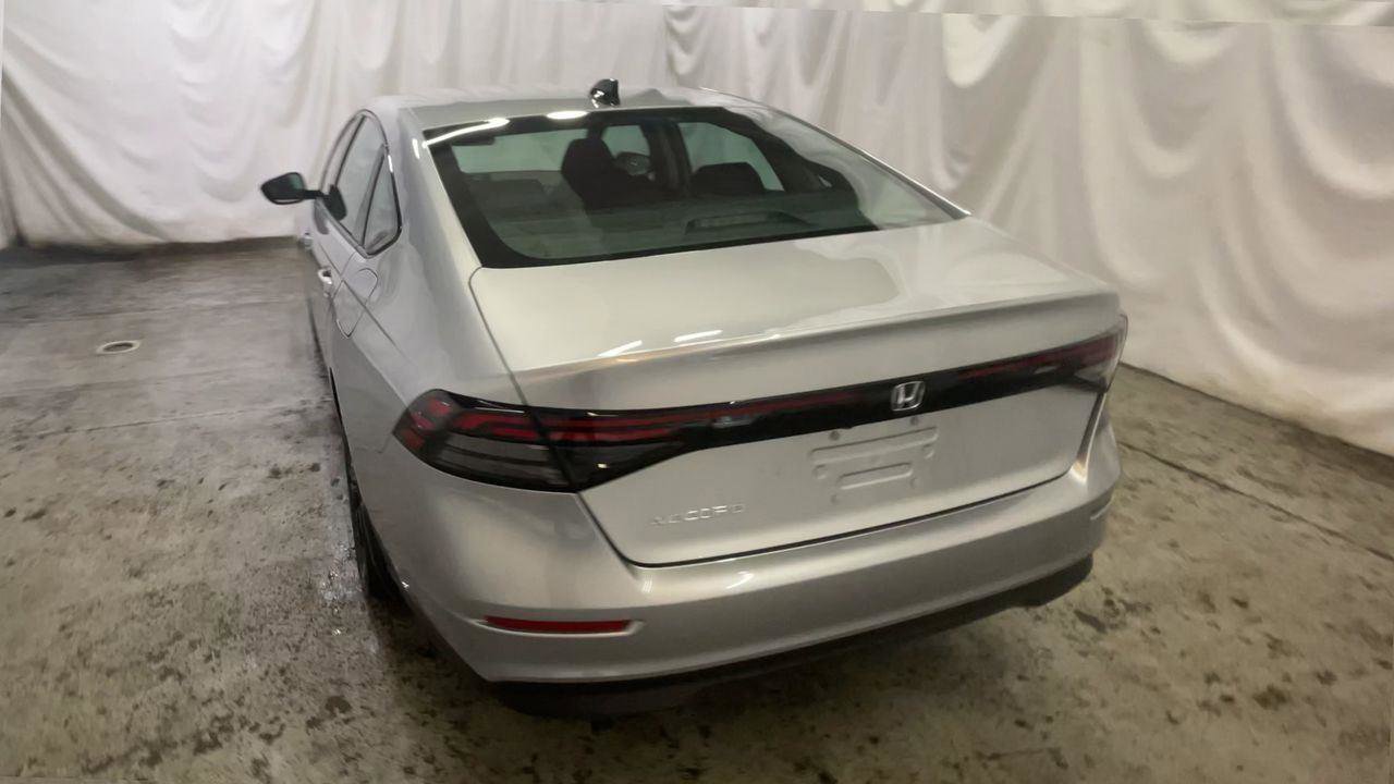 Certified 2025 Honda Accord SE image 7