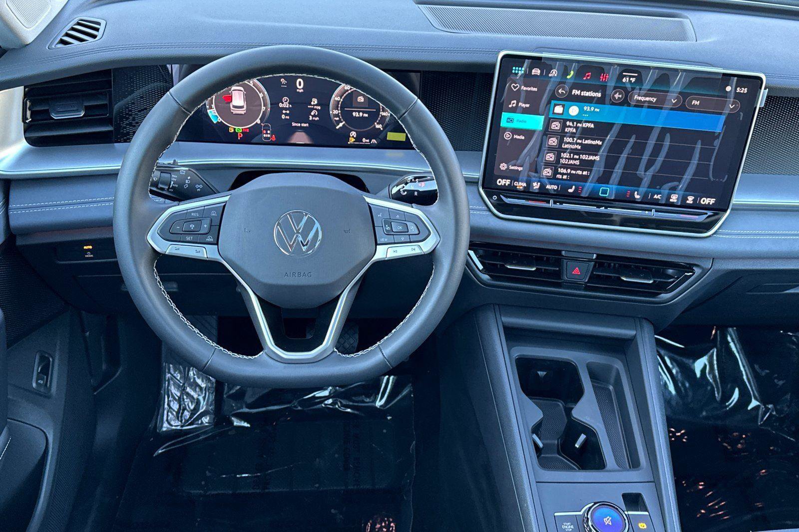 New 2026 Volkswagen Tiguan SE image 13