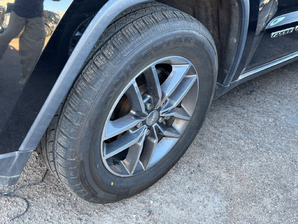 Used 2017 Jeep Grand Cherokee Limited RWD image 17