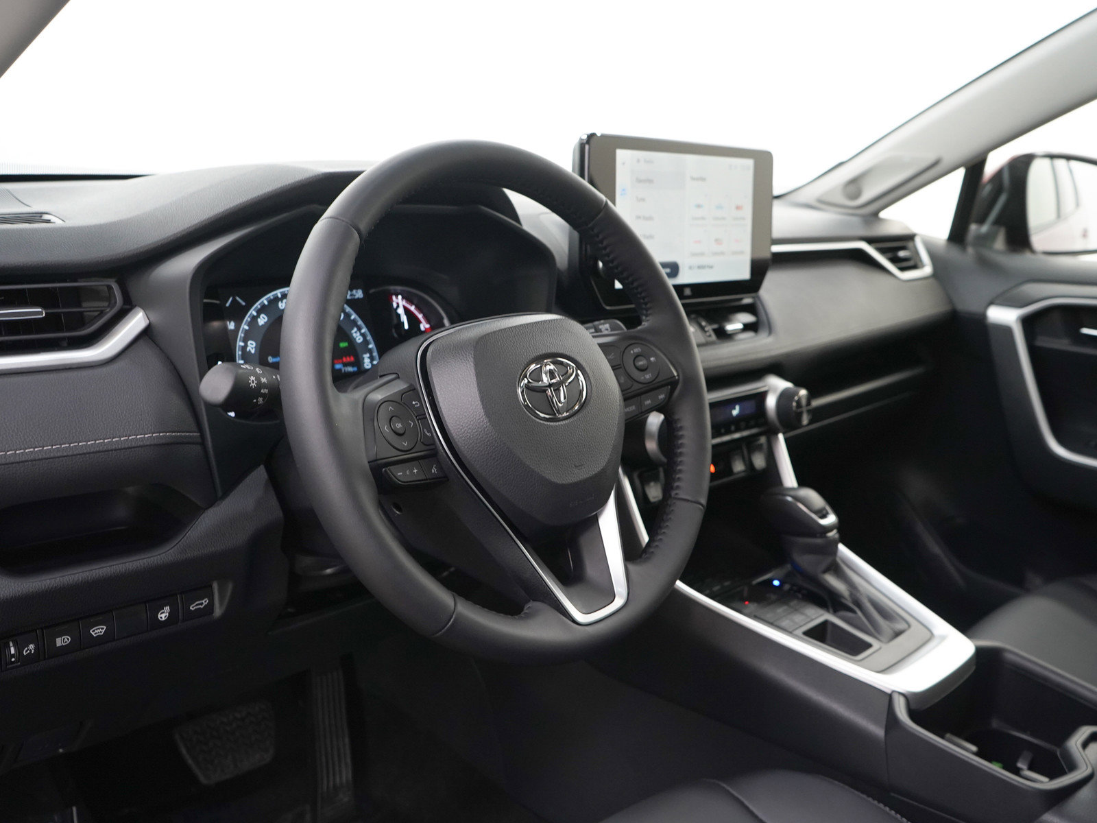 Used 2025 Toyota RAV4 XLE Premium w/ Weather Package AWD/4WD image 17