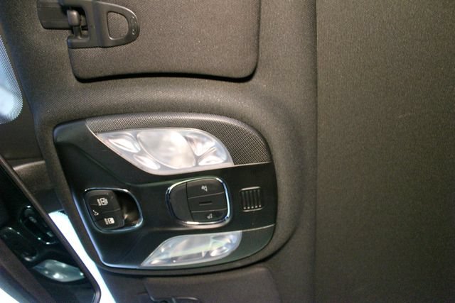 Used 2023 Jeep Compass Limited w/ Sun and Sound Group AWD/4WD image 28