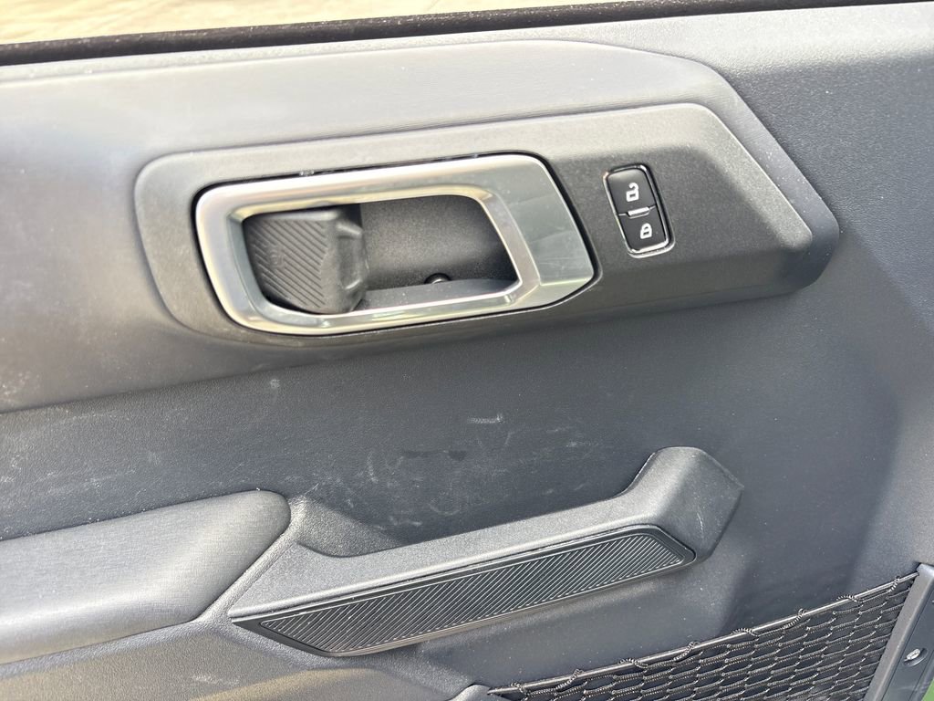 Used 2025 Ford Bronco Outer Banks AWD/4WD image 16
