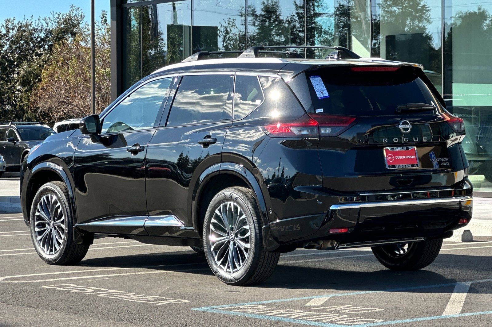 New 2026 Nissan Rogue Platinum w/ Platinum Premium Package image 6
