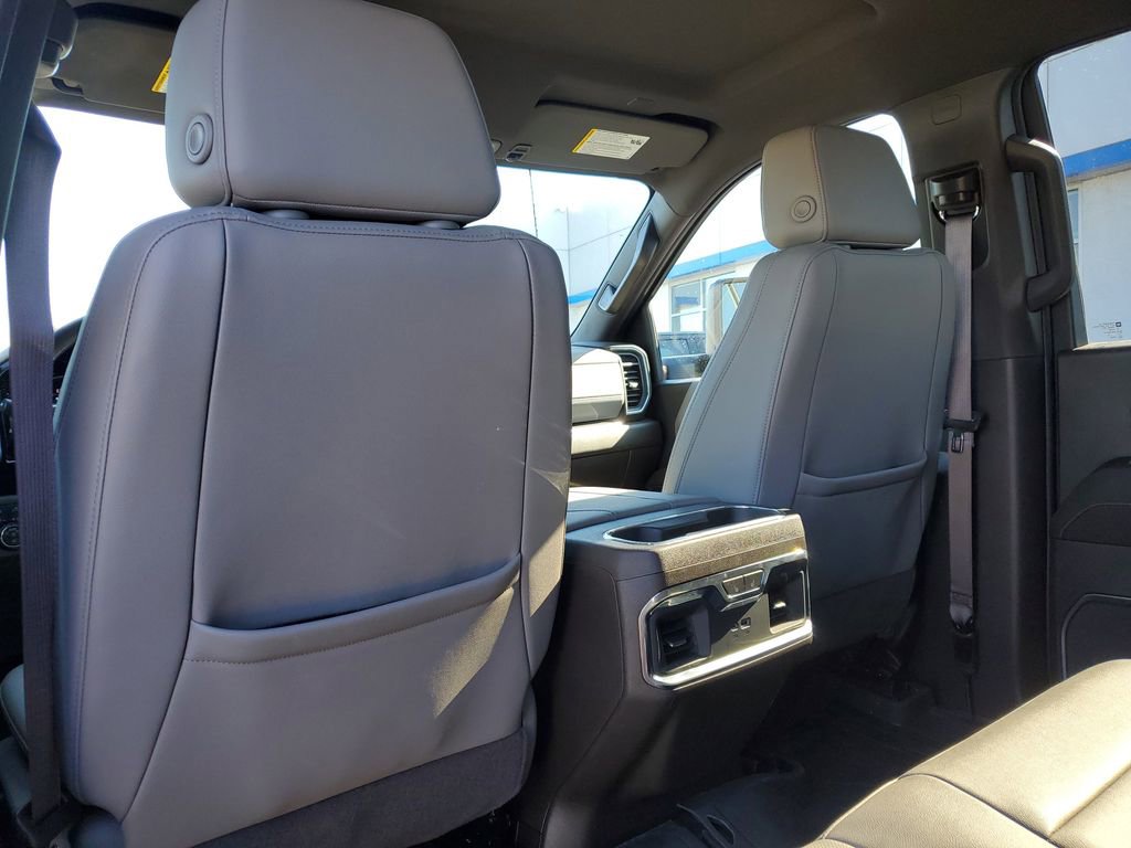 Used 2024 Chevrolet Silverado 2500 LTZ w/ LTZ Convenience Package image 33