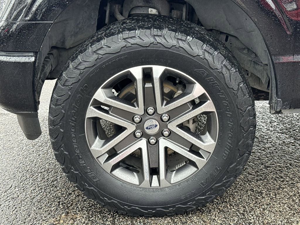 Used 2021 Ford F150 XL w/ STX Appearance Package RWD image 10