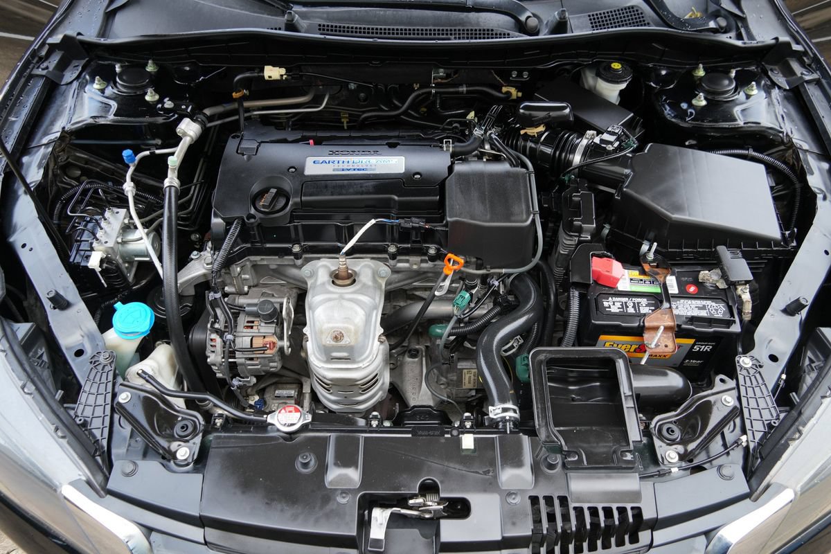 Used 2015 Honda Accord LX image 34