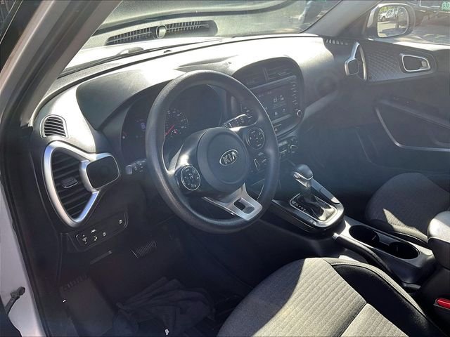 Used 2020 Kia Soul S FWD image 14