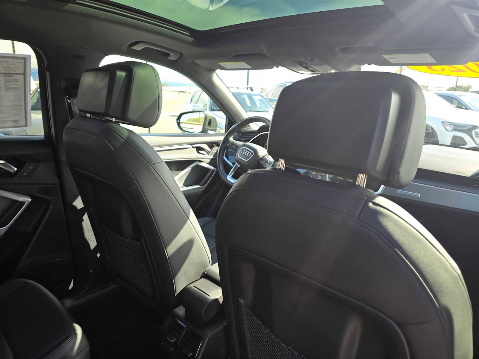 Used 2023 Audi Q3 2.0T Premium Plus w/ Premium Plus Package image 15