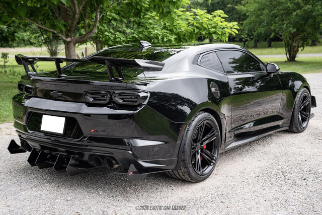 Used 2019 Chevrolet Camaro ZL1 RWD image 8
