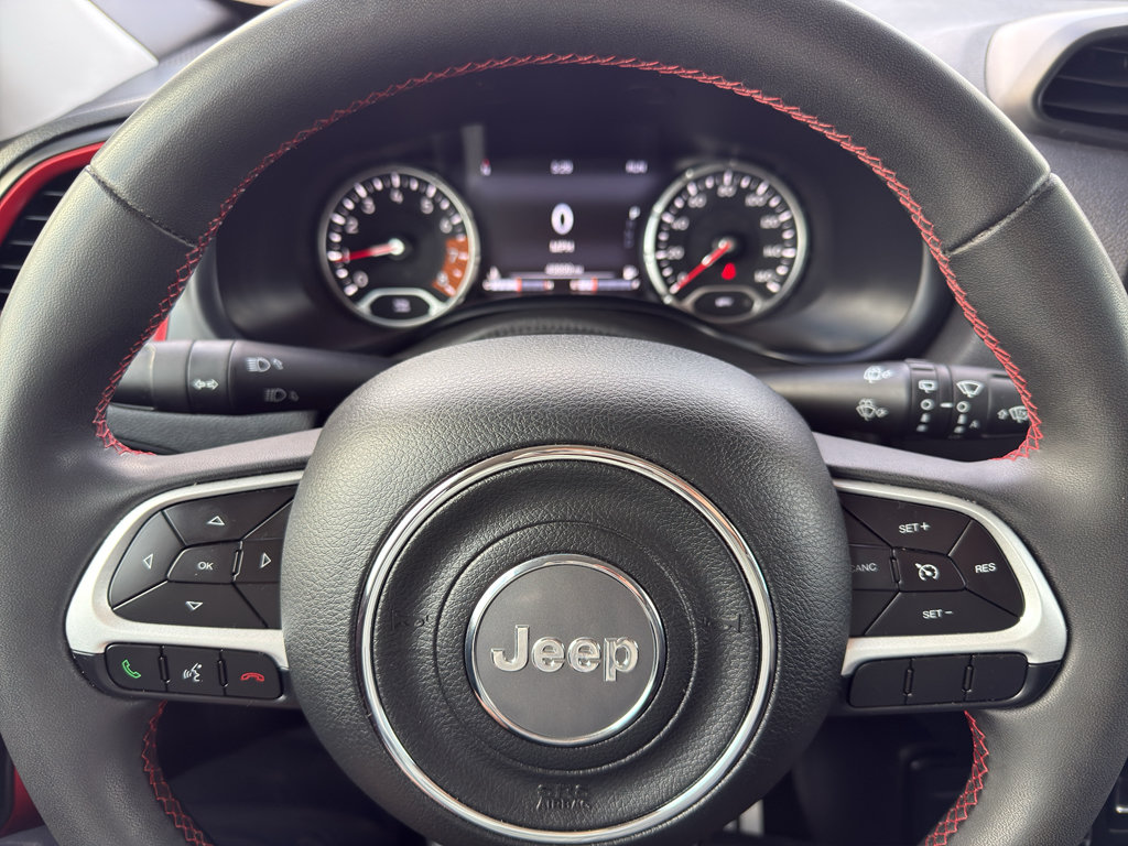 Used 2023 Jeep Renegade Trailhawk w/ Trailer Tow Group AWD/4WD image 15