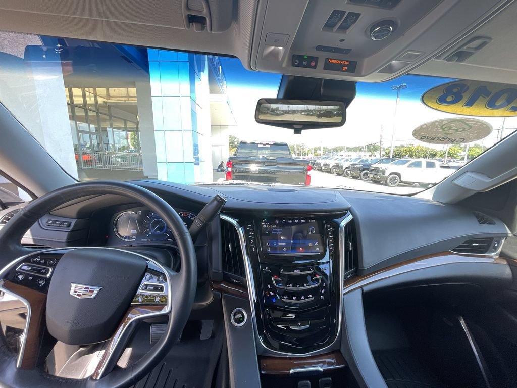 Certified 2018 Cadillac Escalade Premium Luxury AWD/4WD image 10