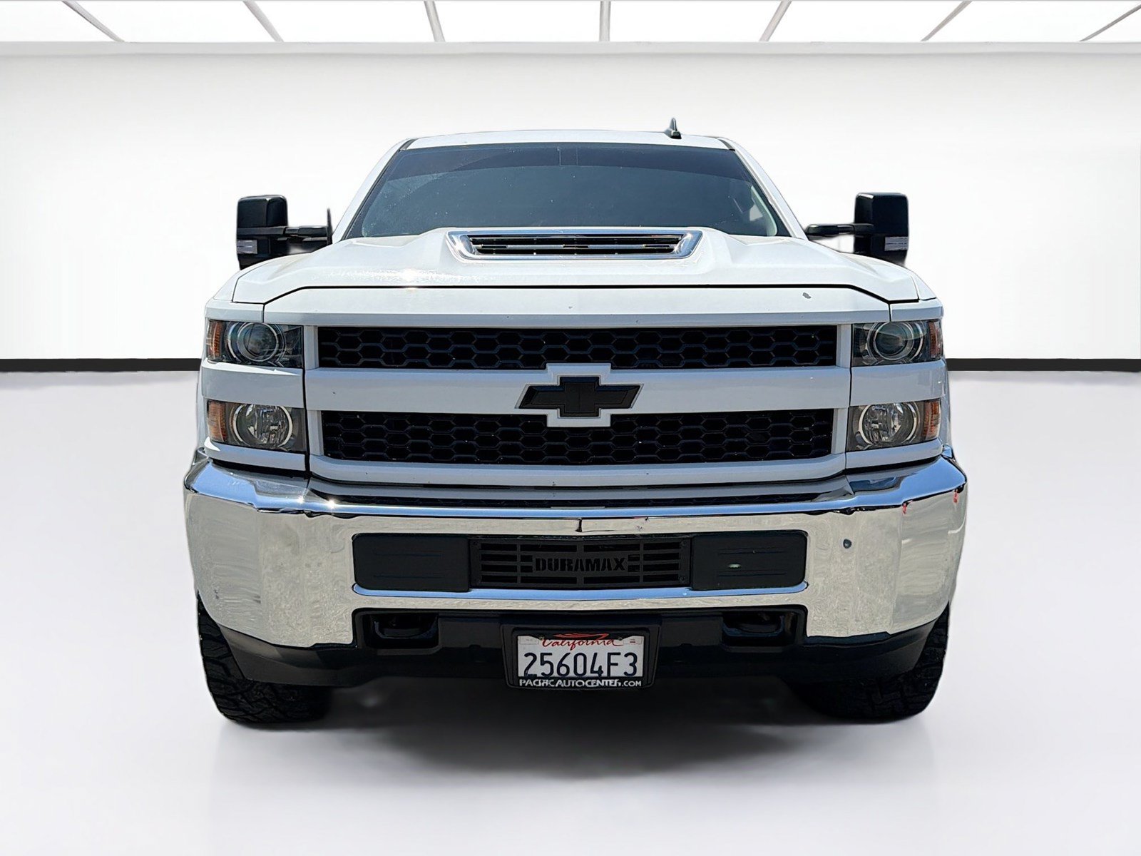 Used 2019 Chevrolet Silverado 2500 LT AWD/4WD image 2