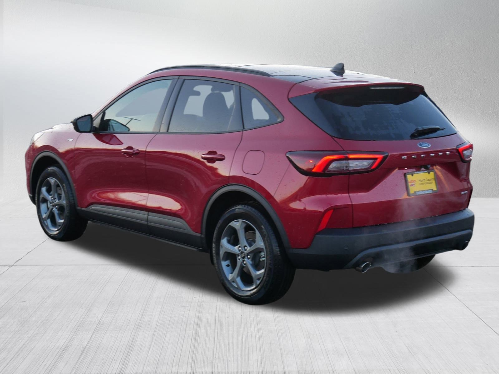Used 2026 Ford Escape ST-Line w/ Tech Pack #1 AWD/4WD image 5