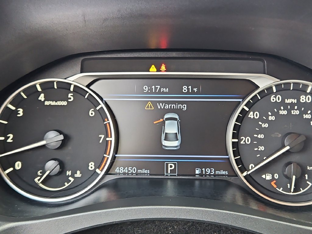 Used 2025 Nissan Altima 2.5 SV FWD image 13