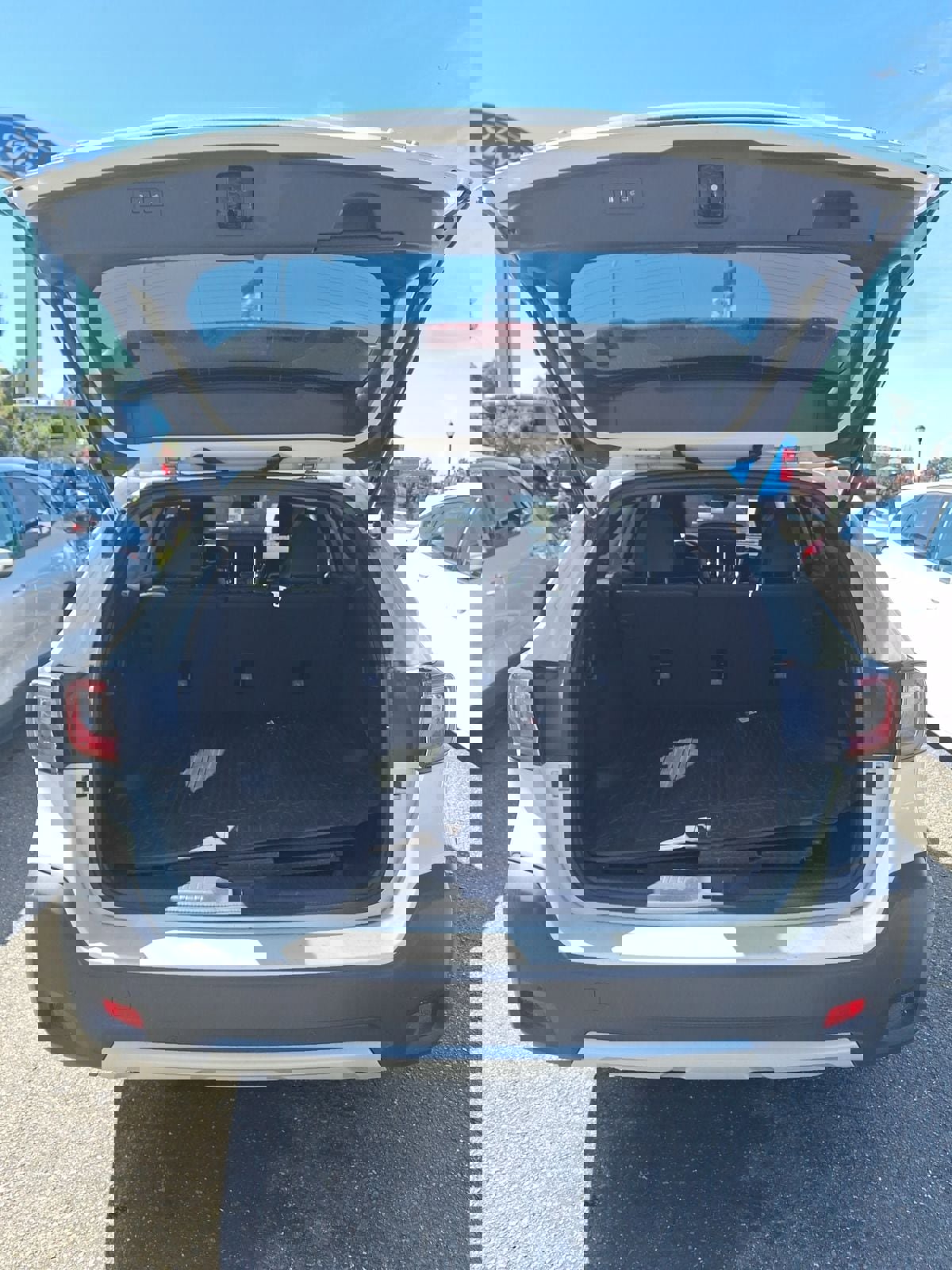 Used 2023 Subaru Outback Limited image 7