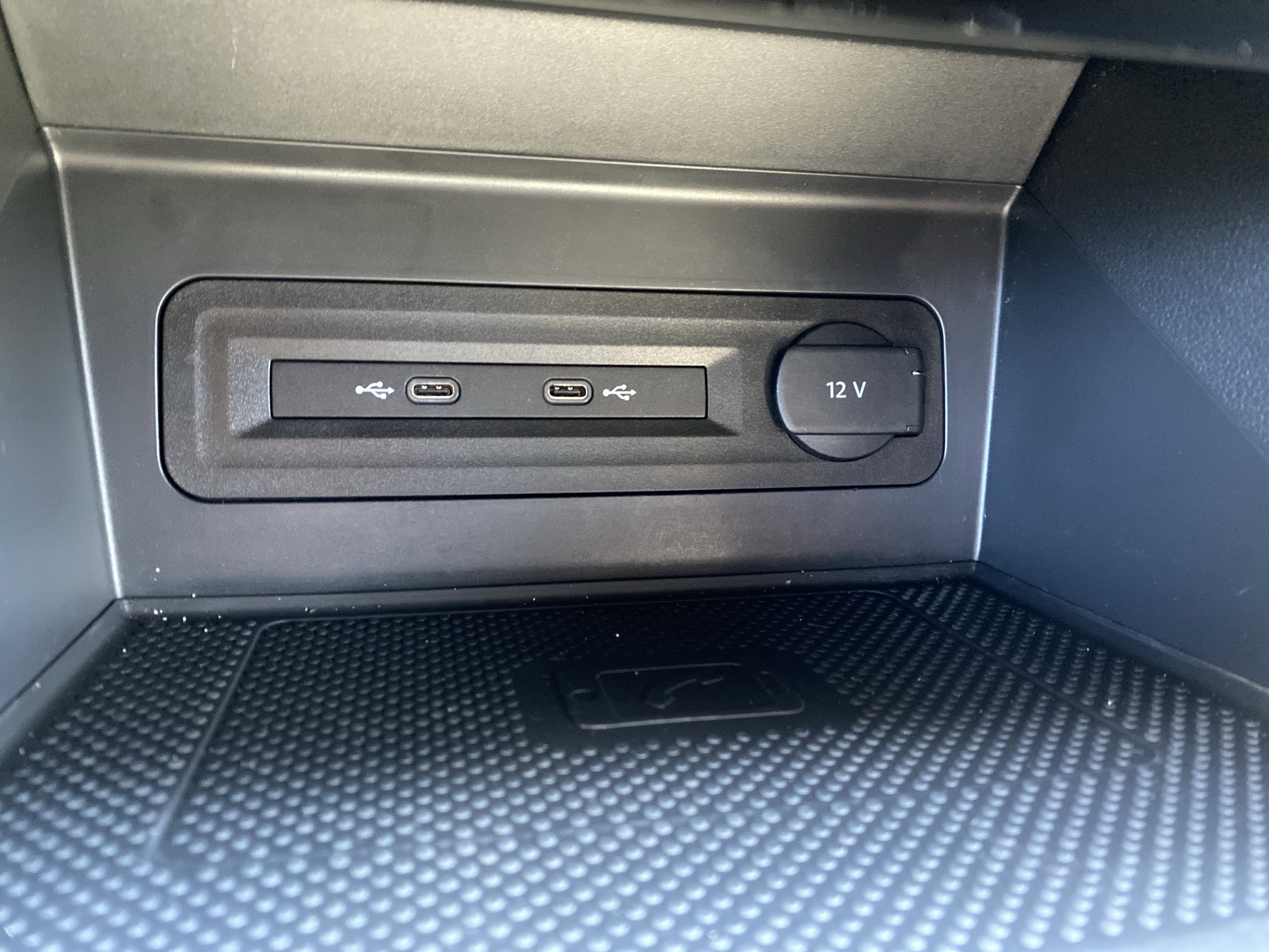 Used 2021 Volkswagen Atlas Cross Sport SEL image 23