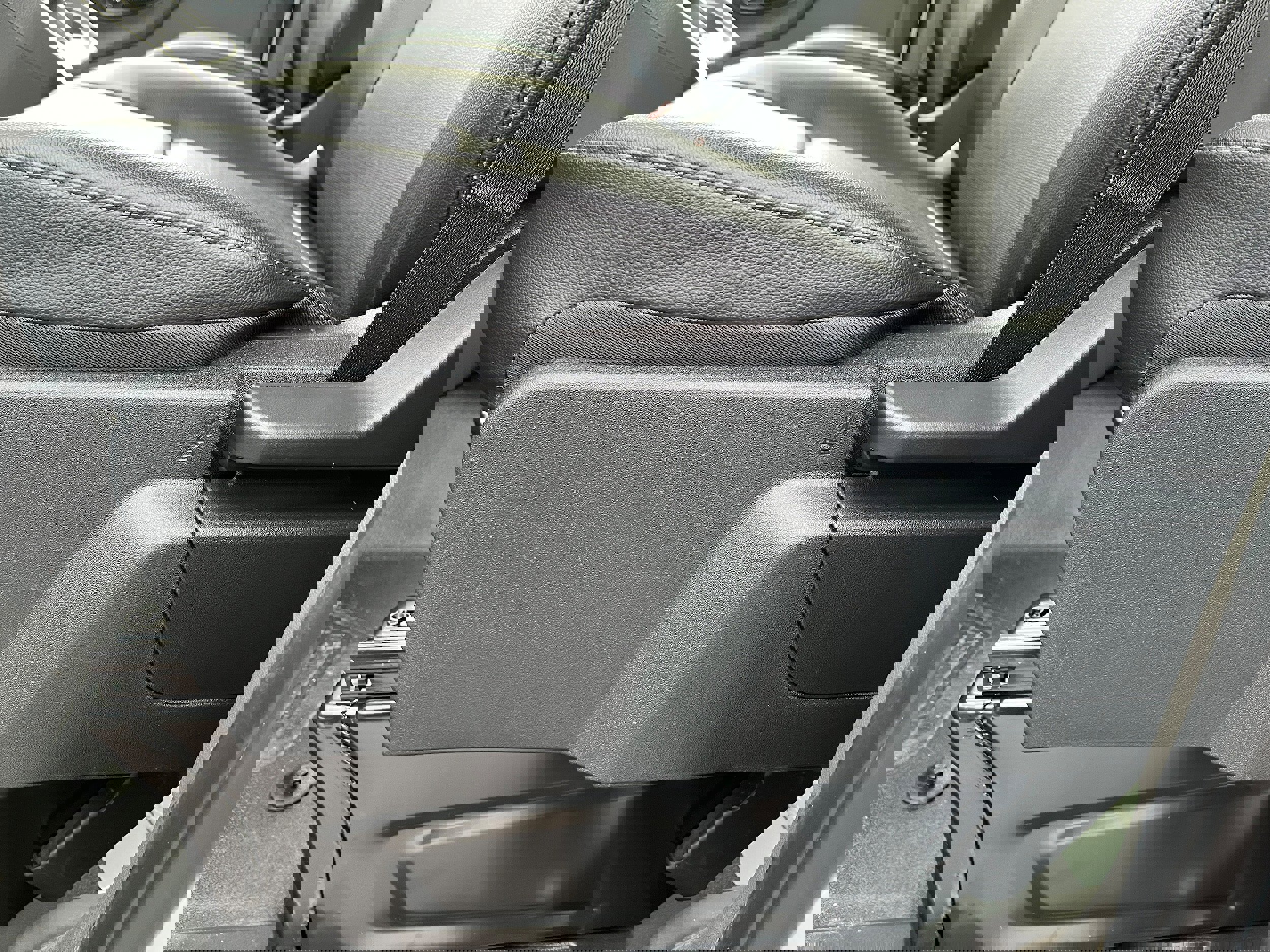 New 2026 Ford Transit 250 148 Medium Roof image 8