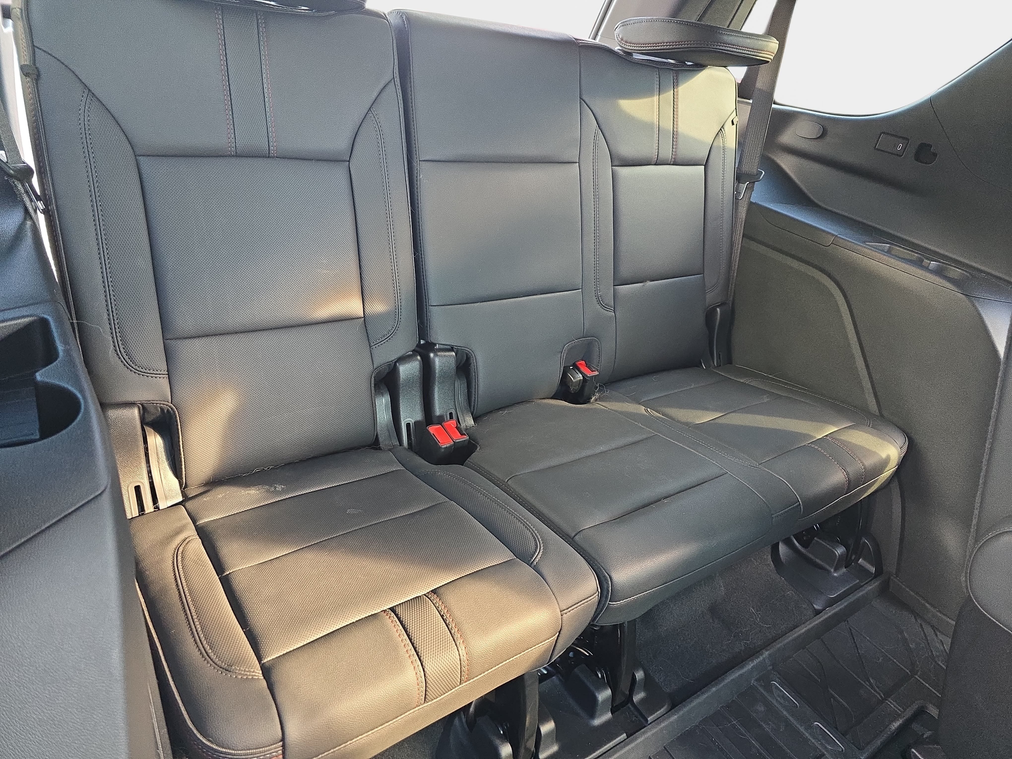 Used 2024 Chevrolet Tahoe RST w/ RST Performance Edition AWD/4WD image 12