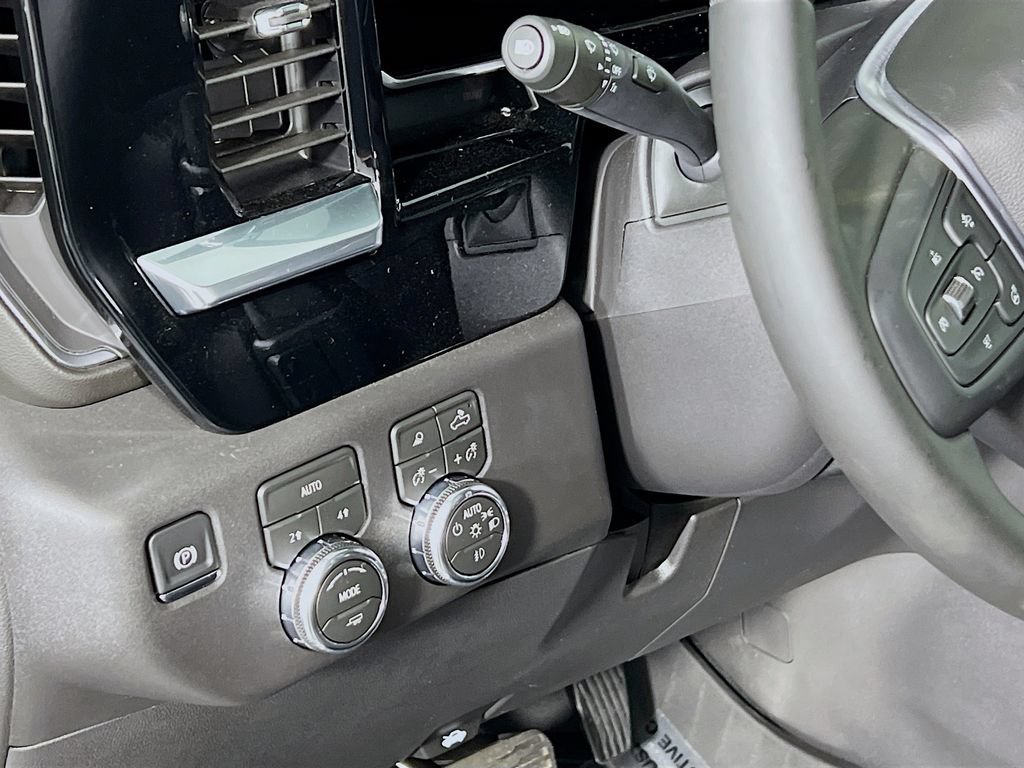 Certified 2026 GMC Sierra 1500 Elevation w/ Elevation Premium Package AWD/4WD image 9