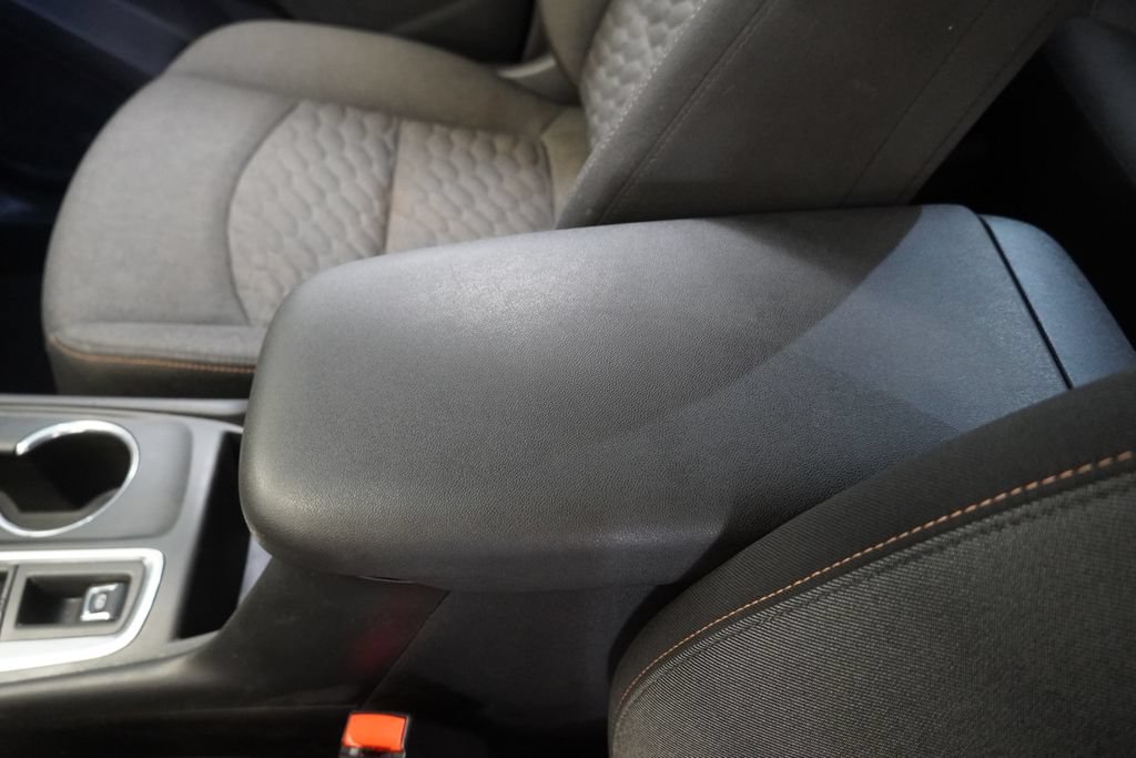 Used 2018 Chevrolet Equinox LT FWD image 23