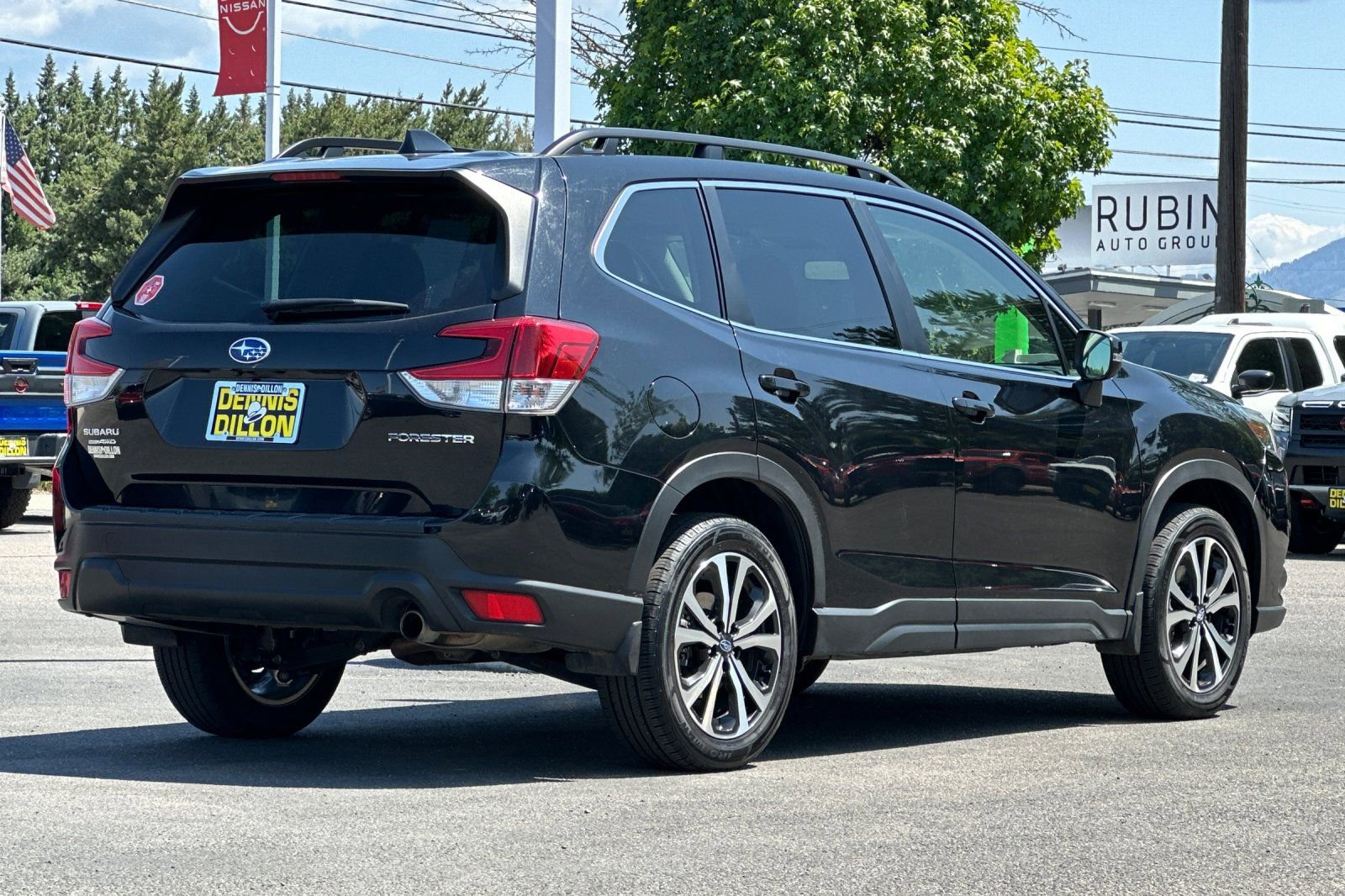 Used 2023 Subaru Forester Limited image 4