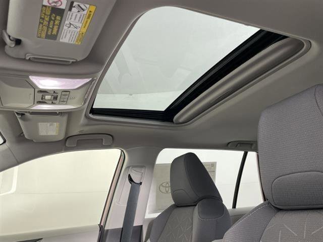 New 2025 Toyota RAV4 XLE image 11