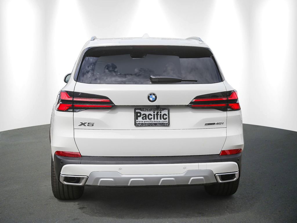 New 2026 BMW X5 sDrive40i w/ Parking Assistance Package RWD image 5