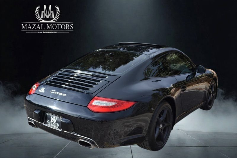 Used 2009 Porsche 911 Carrera RWD image 16