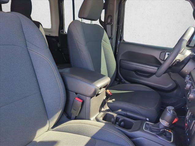 Used 2025 Jeep Wrangler Willys image 22