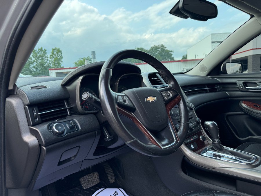 Used 2013 Chevrolet Malibu LTZ FWD image 14