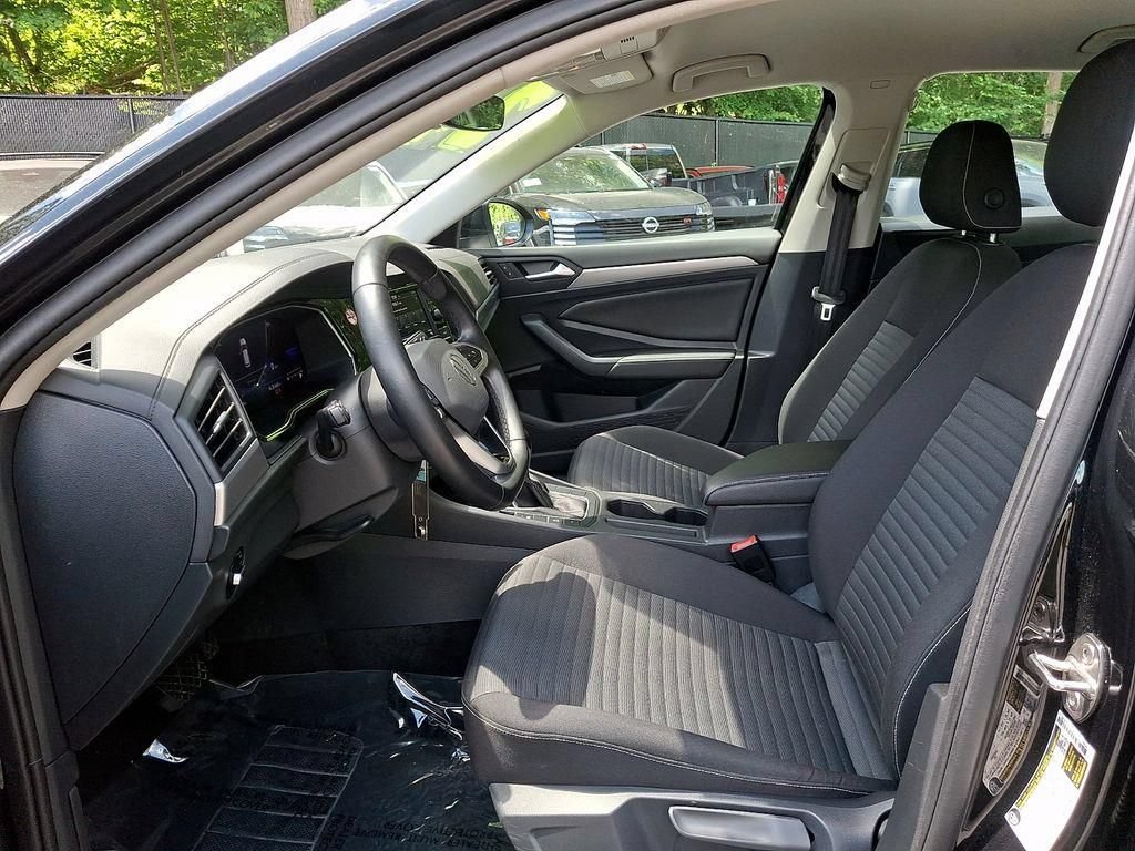 Used 2024 Volkswagen Jetta S FWD image 16