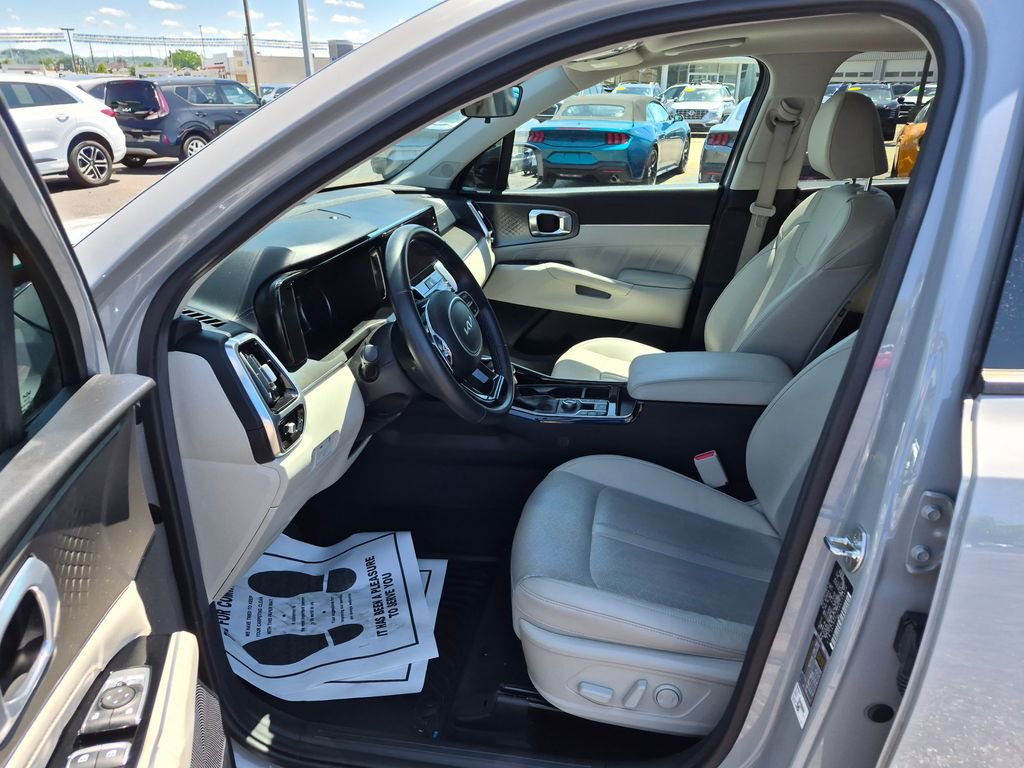 Used 2022 Kia Sorento SX AWD/4WD image 12