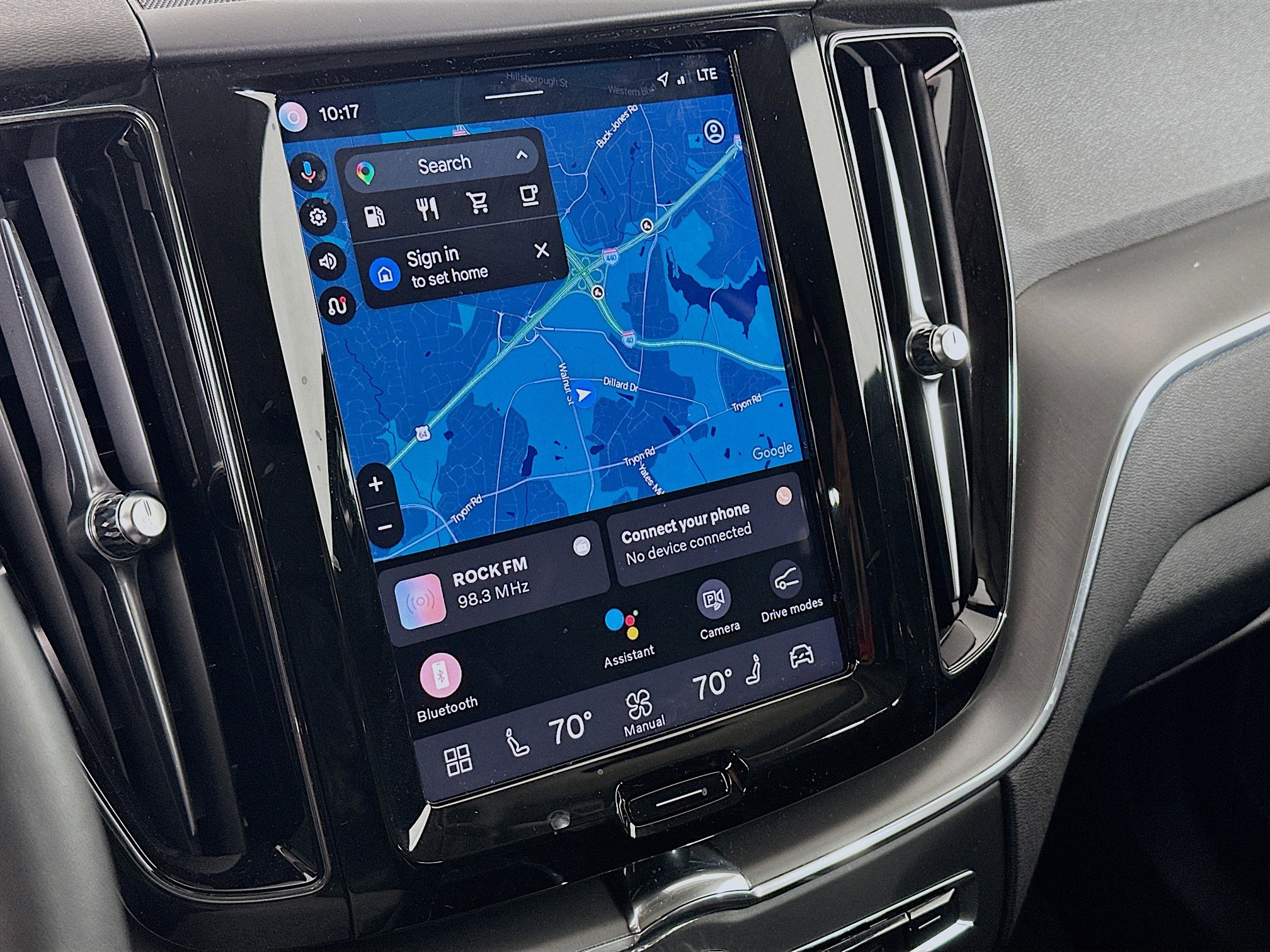 Used 2024 Volvo XC60 B5 Core image 22