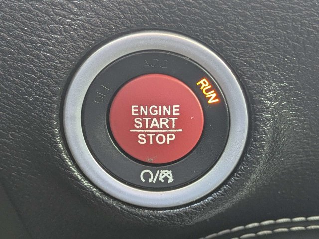 Used 2018 Dodge Challenger SRT Hellcat RWD image 25